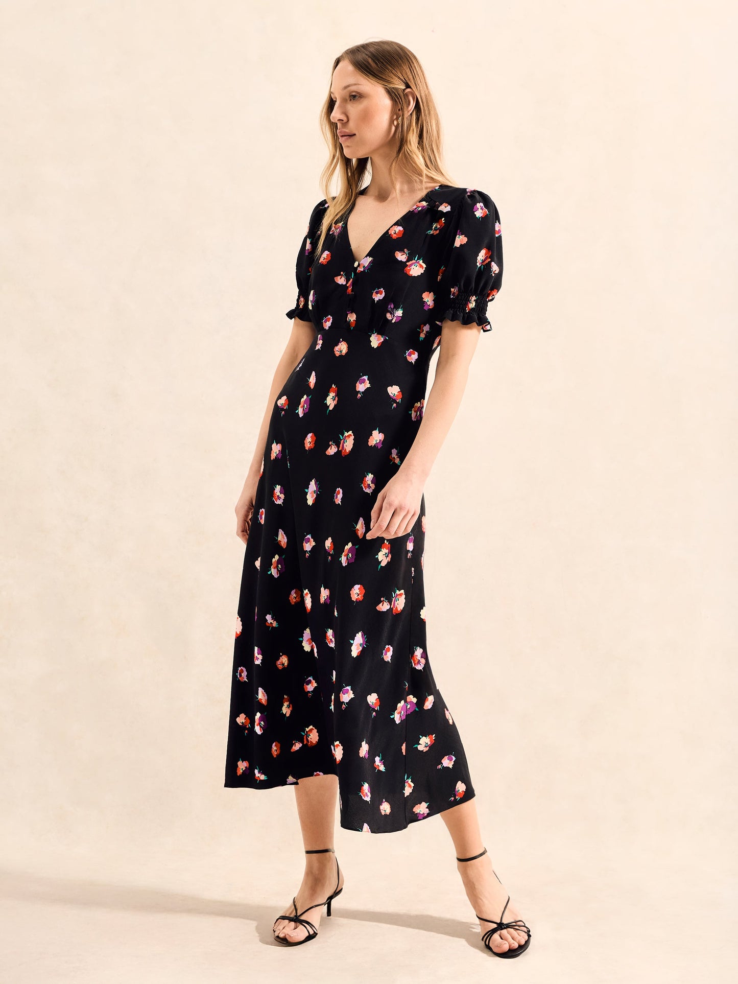 Multi Pansy Print Shirred Cuff Midi Dress